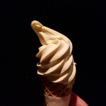 ZUND-BAR - 外でソフトクリーム