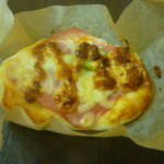 パネッテ - 料理写真:ラー油マヨのハムピザBOX