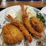 とんかつ神楽坂さくら - 海老フライミックス定食（ロース）