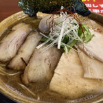 麺房 昭和呈 - あご醤油全乗せ、大盛