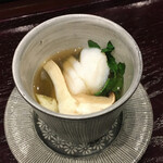 鳥田中 - クエと松茸の酒蒸し