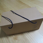 AMACO CAFE - 食パンはかっちりとした箱に入っていました