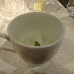 Vaas - アミューズ：栗のポタージュ