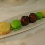 Vaas - プティフール