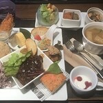 ランチ＆ダイニング スペイン - 