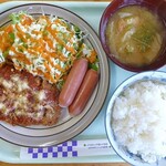 Rikku Yu - チキンカツデミソース粉チースかけ、ウインナー