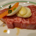 焼肉 鶯谷園 - 特上ヒレ