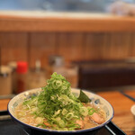 中華蕎麦 春馬 - 朝ラー700円に九条ねぎTP100円