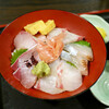庄や - 九州・白身5点食べ比べ丼 ¥990（税込）
