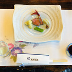 黒潮本陣 - 食前酒:仏手柑酒
                                前菜:和風ローストビーフ・いんげん・ベビーコーン・蓮根・鰹味噌・酢どり茗荷