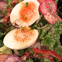 イレール人形町 - グリーンサラダ（ゆで卵オプション）