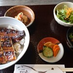 かわ専 - うな丼定食