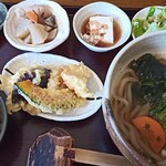 天然素材本舗手打ちうどんとお弁当のこむぎ - 