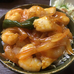 居喰処 光 - 2020/11/14
      本日の日替り 海老イカチリ丼 500円