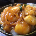 居喰処 光 - 2020/11/14
      本日の日替り 海老イカチリ丼 500円