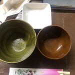 居喰処 光 - 2020/11/14
      本日の日替り 海老イカチリ丼 500円