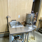 手打ちうどん 上田 - かけうどんは自分で作ります。