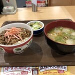 すき家 - 牛丼ミニモーニングセットお新香変更