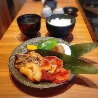 神戸牛焼肉 石田屋。Hanareの上 - 