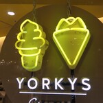 ヨーキーズ クレープリー - 外観