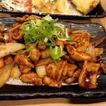 一円相 - もつ味噌炒め