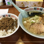 らーめん昭和屋 - 醤油らーめん&そぼろ御飯