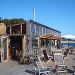 サンカフェ パラダイス - お店は最高のロケーション