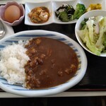 ドンナマンマ - 牛すじカレー定食950円