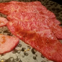 焼肉ホルモン 稲田 - 島根の八重山郷里まつなが和牛のザブトン　3,200円
