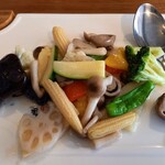 唐苑 - 季節野菜岩塩炒め