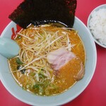 ラーメン山岡家 - 特製味噌(中盛)&白髪ねぎトッピング