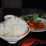 辣醤中華 味くら - 