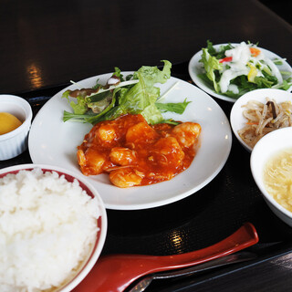 辣醤中華 味くら_1