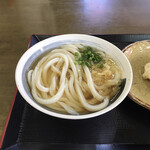 手打ちうどん 尾崎 - 薬味はネギと天かす