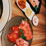 炭火焼肉・にくなべ屋 神戸びいどろ - 