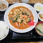 ごはんや 角ちゃん - ホルモン炒め定食