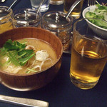 メインダイニングGRAND - 豚汁とリンゴ酢ドリンク
