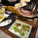 バルバッコア クラシコ - サラダバーにはプロシュットもあります