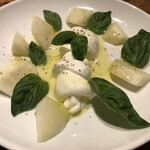 フラット - 梨のカプレーゼ