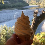 高知アイス売店 - 土佐ジローのタマゴを使った濃厚なソフトクリーム