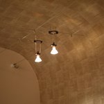 旨い料理・旨い酒 じょうじ - 天井がＲになって、こんなところが気になる建築屋さんでした。