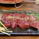 炭火焼肉河野 - 炙りレバー（厚切り）