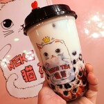タピオカ専門店 猫茶 - いちごタピオカミルク