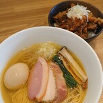麺屋 龍壽 - 特製芳醇中華 塩 豚煮込み丼セット