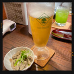 小料理バー 鬼瓦 - 生ビール&お通し