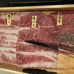 黒毛和牛すき焼きとしゃぶしゃぶ 和牛酒場とりこ - 黒毛和牛すき焼き(肉)