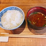 ツムギ キッチン - ご飯の美味しさが際立つ！