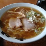 大笑家 - 支那そば。会津ラーメンの王道の味わい。