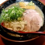 らーめん 豚鬼 - 濃厚豚骨800円