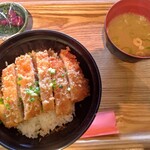 Serion Kicchin - カツ丼５００円